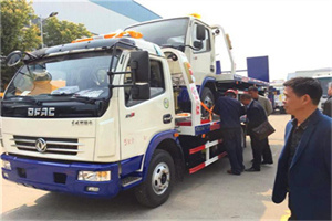 宜兴汽车道路救援拖车价格